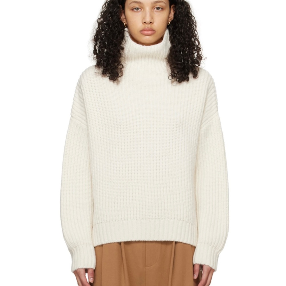 Anine Bing Off white Sydney turtleneck sweater in great condition